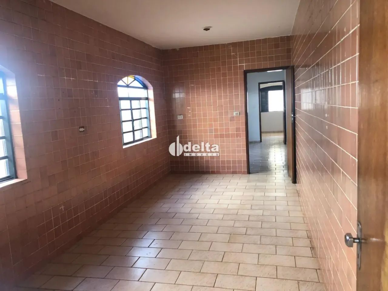 Casa com 4 quartos sendo 2 suíte disponível para venda no bairro Jardim das Palmeiras em U 1