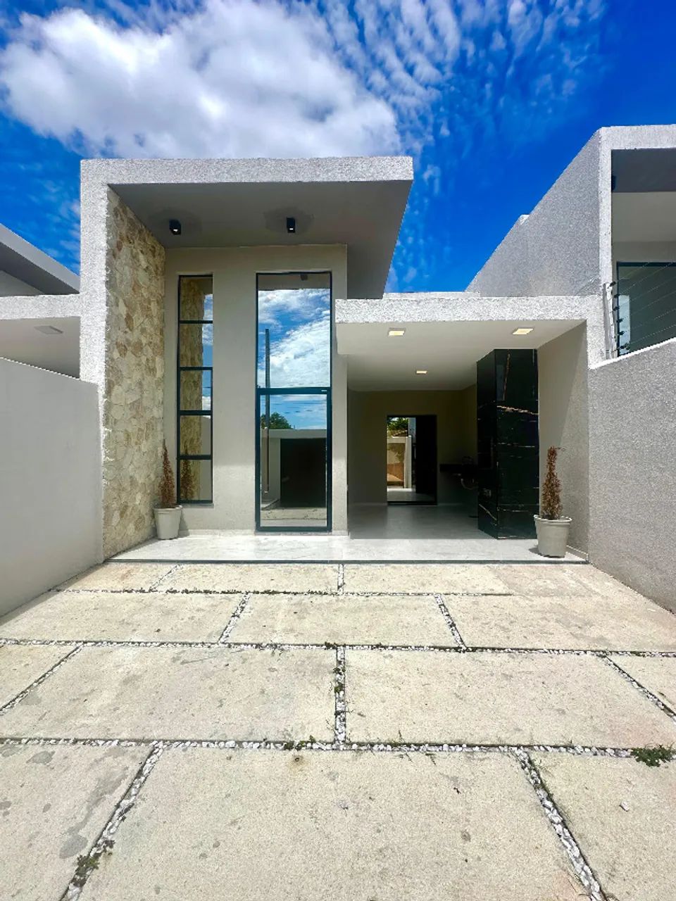 Casa com quatro dormitórios sendo dois suítes no Eusébio - 134m²  - Foto 4