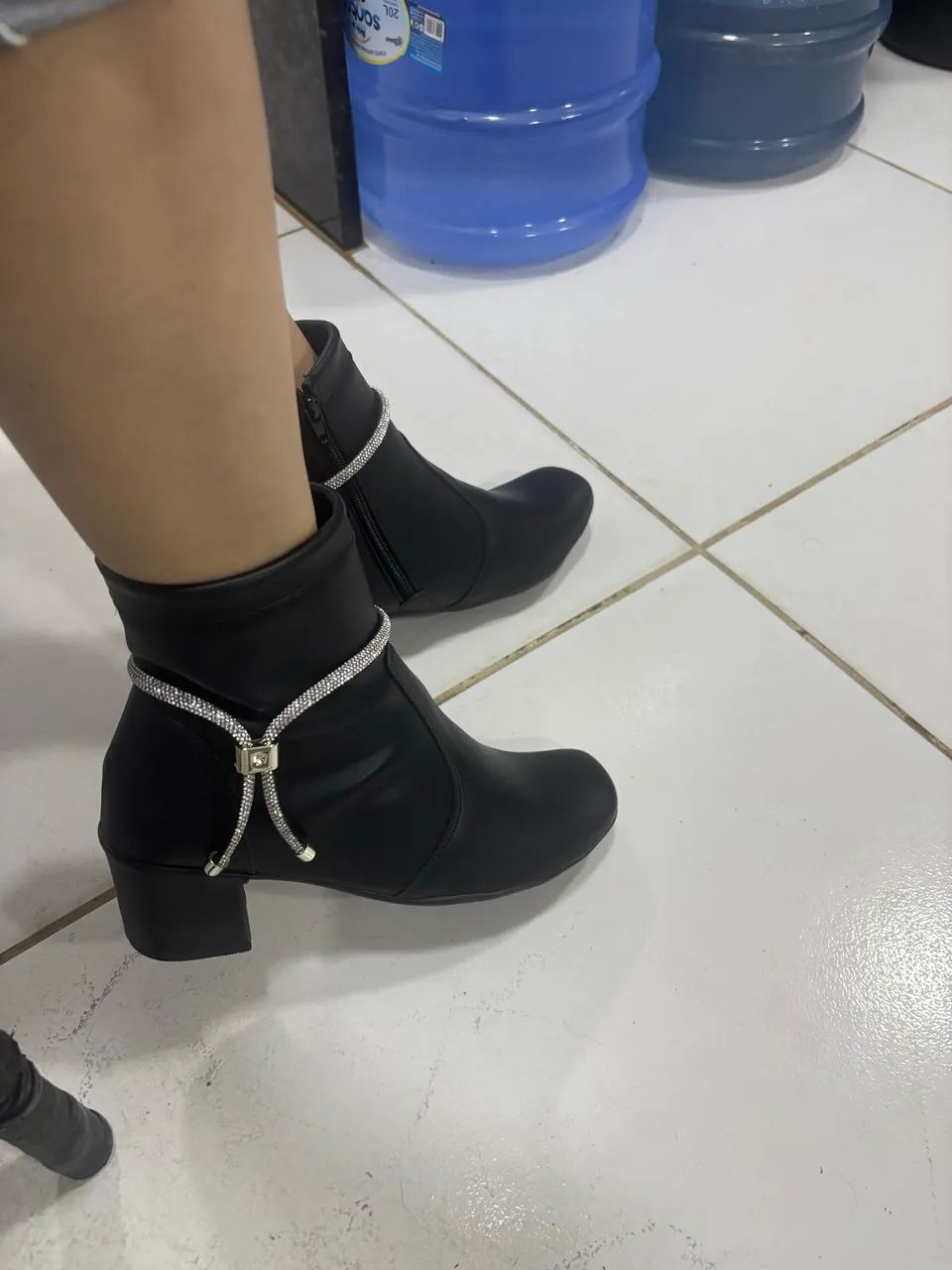 Bota cano cano curto 