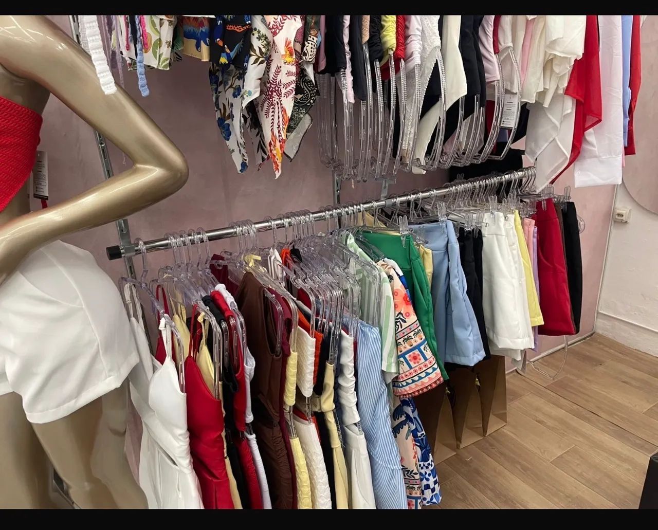 Araras de roupa  - Foto 4