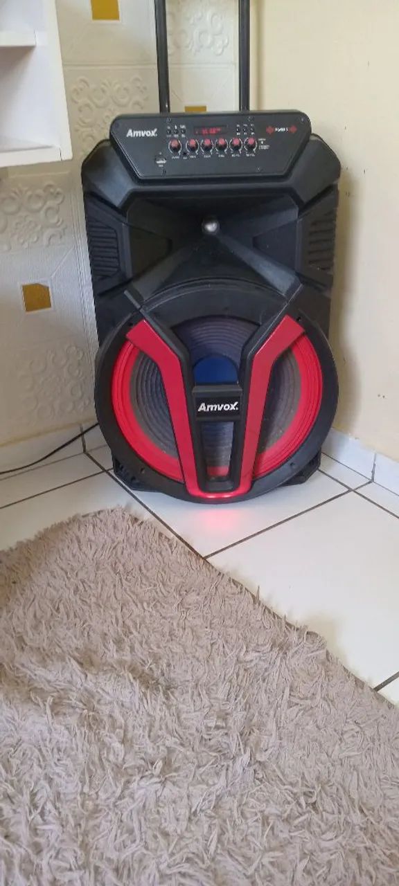 Vendo caixa de som potente de 780W, com som alto e grave forte - Foto 3