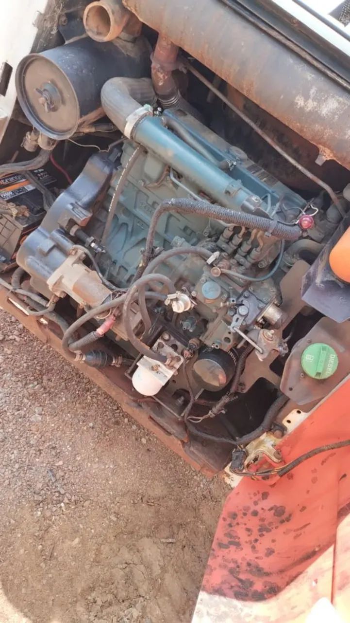 MINI CARREGADEIRA S130 MOTOR KUBOTA ANO 2020 - Foto 5