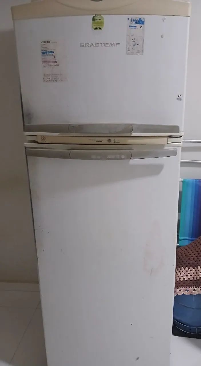 Geladeira com defeito 