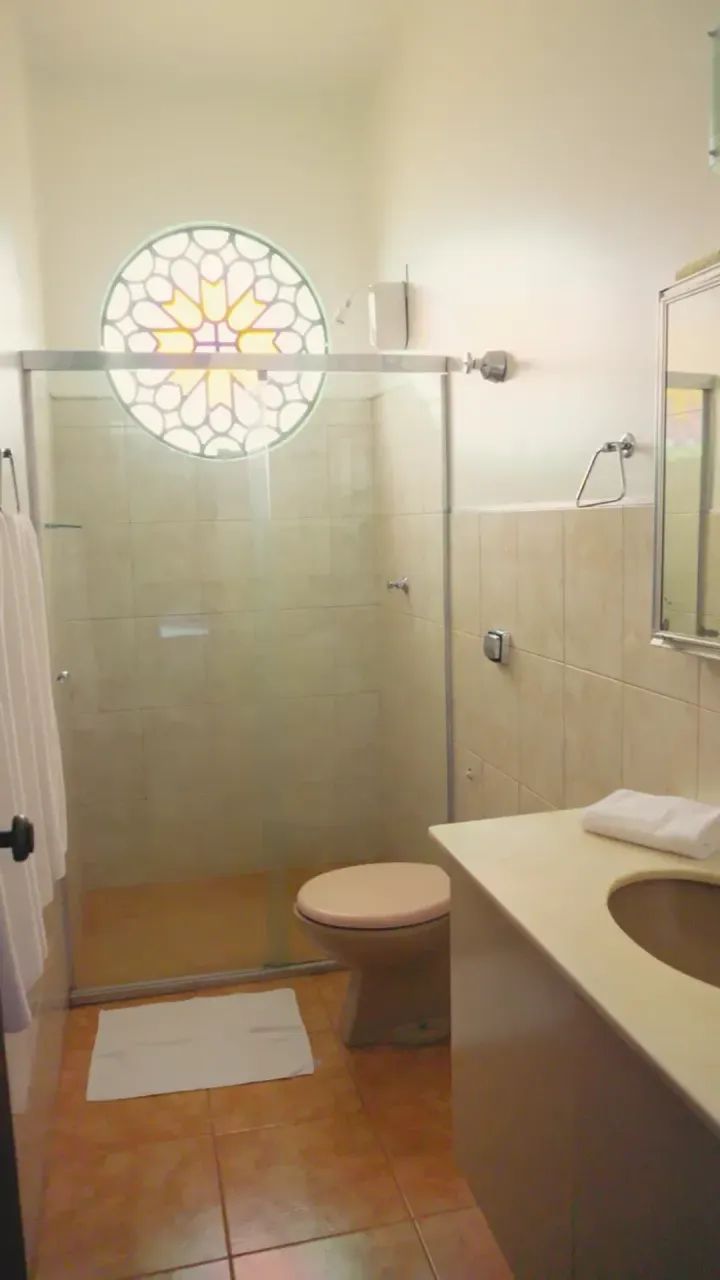 Imóvel rustico e mobilhado em Escarpas do Lago , possui 5 suítes, piscina e jacuzzi - Capi - Foto 4