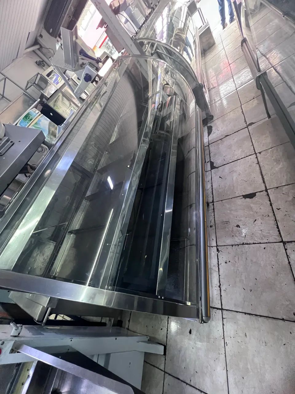 Balcão bandejeiro em inox 2 metros  - Foto 5