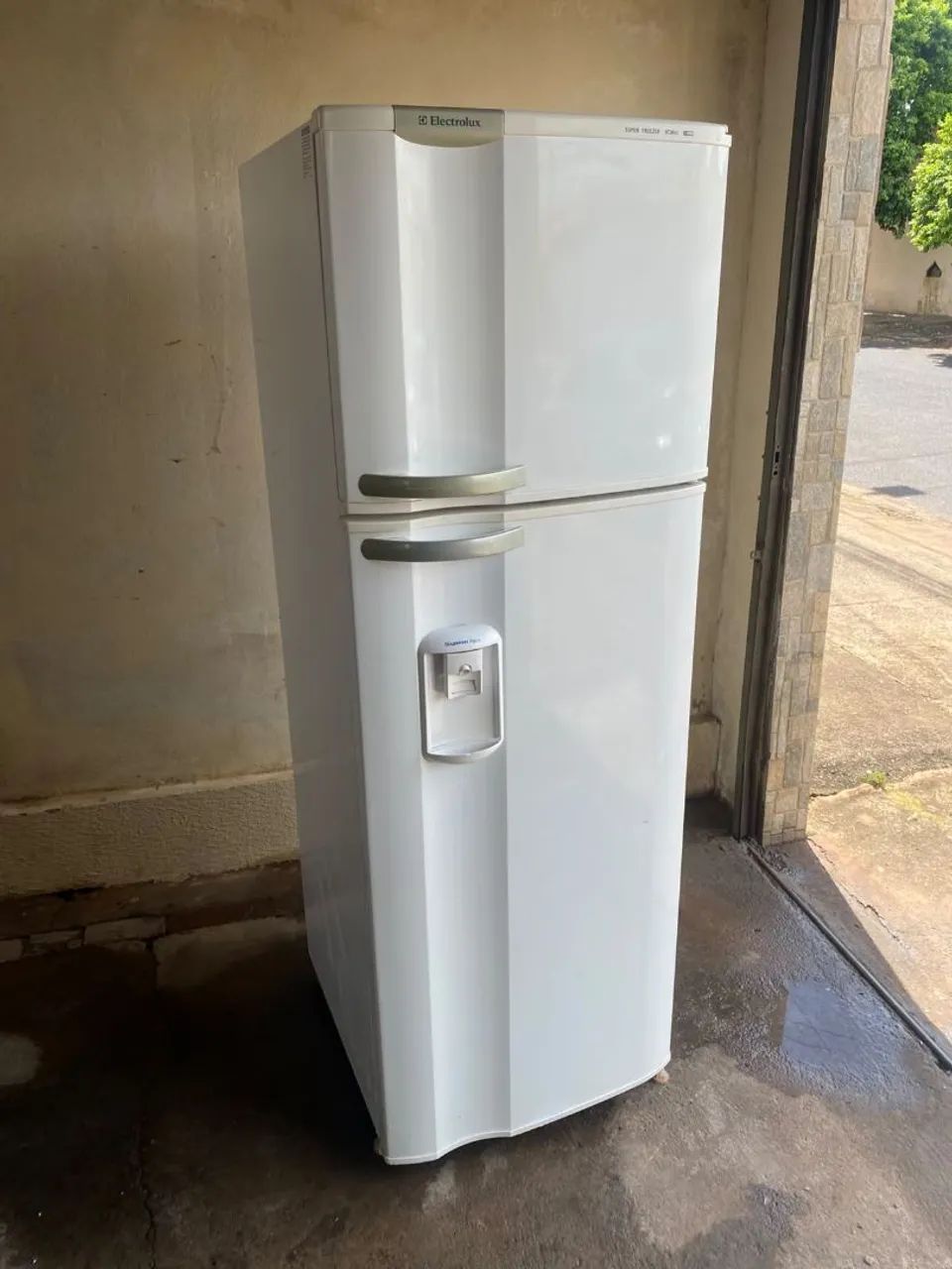 Geladeira dúplex 220 V 