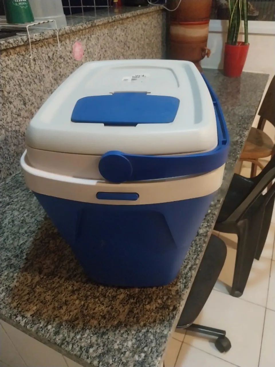 Caixa Térmica 28l Tropical Azul Soprano - Foto 3