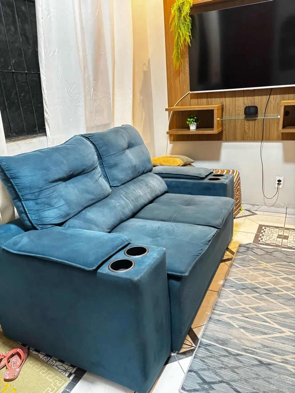 Vendo este sofá no dinheiro ou pix  - Foto 2