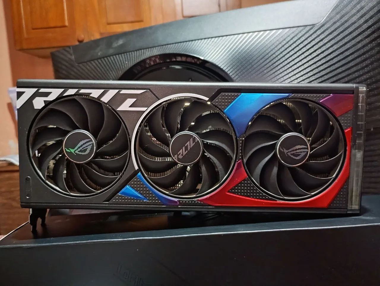 Placa de vídeo 4060ti Rog strix overclock edition IMPECÁVEL  - Foto 2