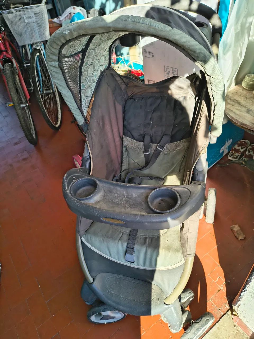 Carrinho de Bebê Graco Original com Capota e Porta-Copos - Foto 3