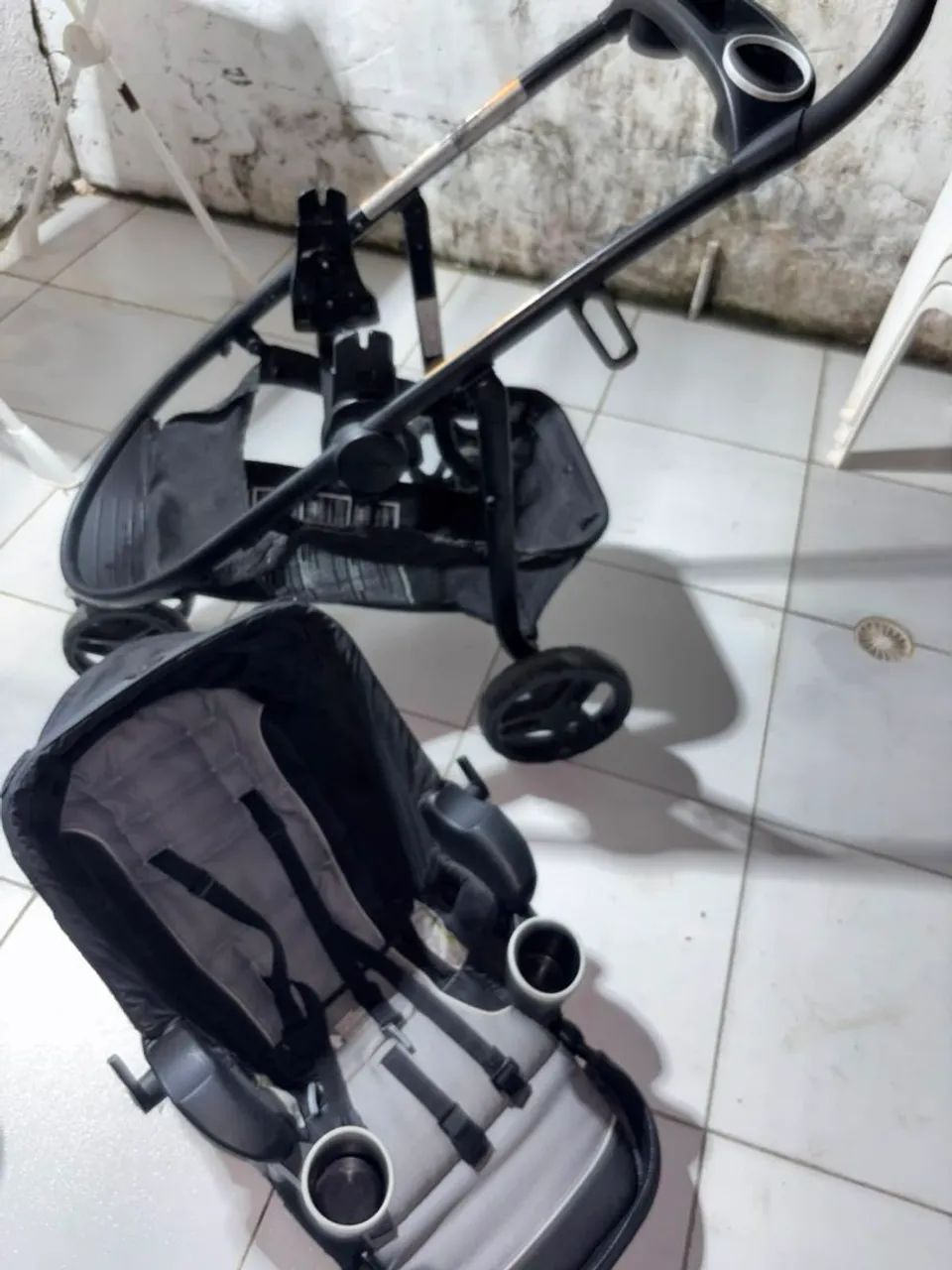 Vendo carrinho de bb 300 - Foto 3