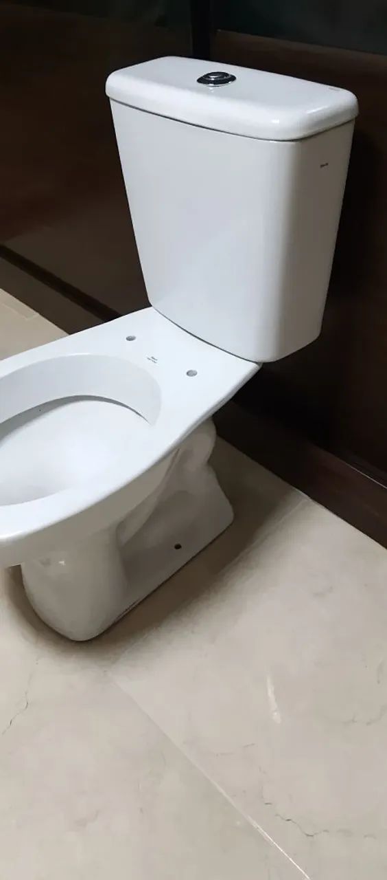 Vaso sanitário acoplado Deca  - Foto 2
