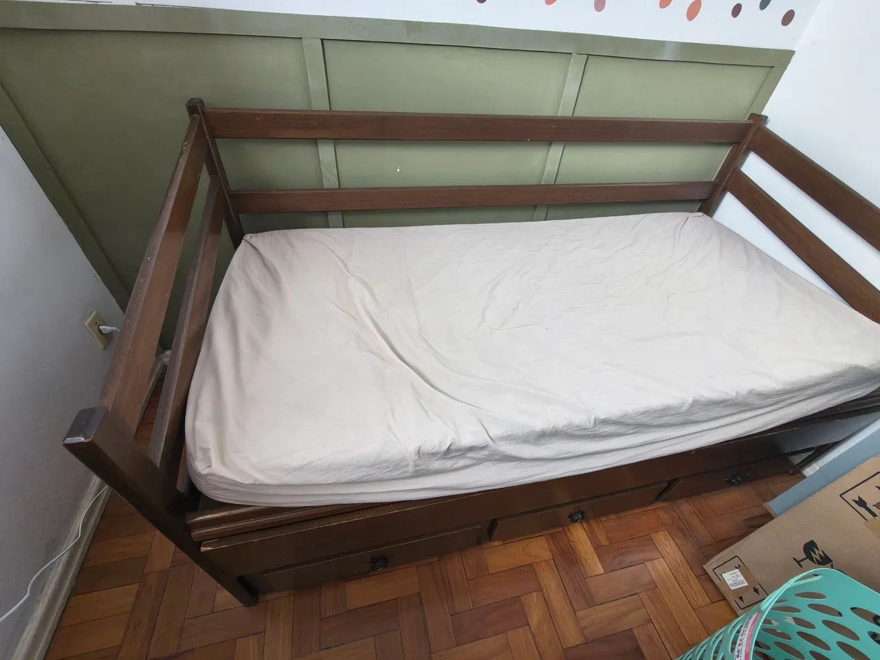 CAMA INGLESA SOLTEIRO MADEIRA MACIÇA  - Foto 2