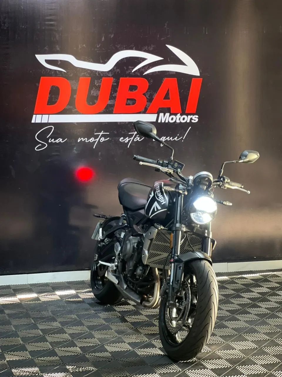 Triumph TRIDENT 660 - Foto 3