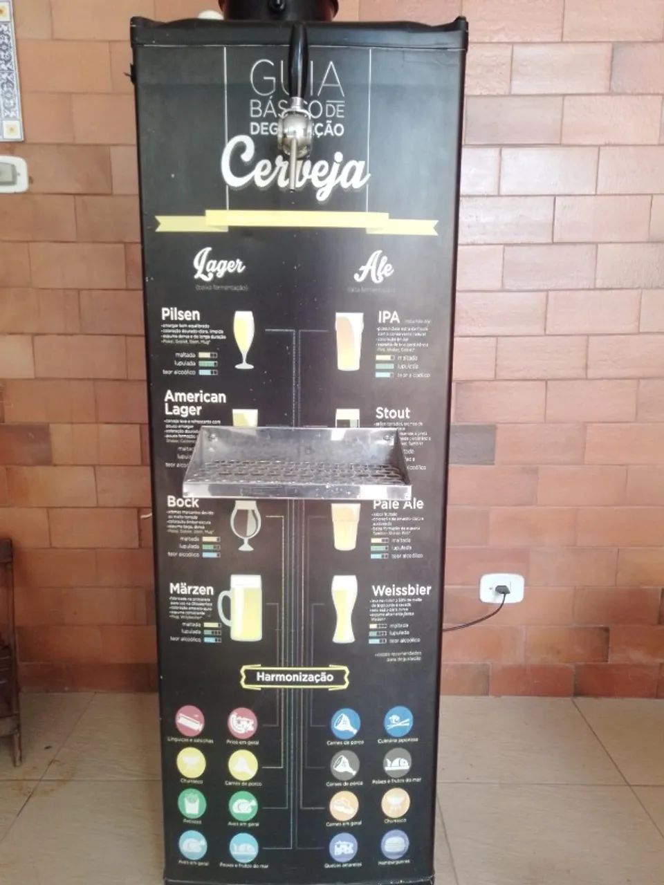 Geladeira e Cervejeira com torneira para Chopp. 