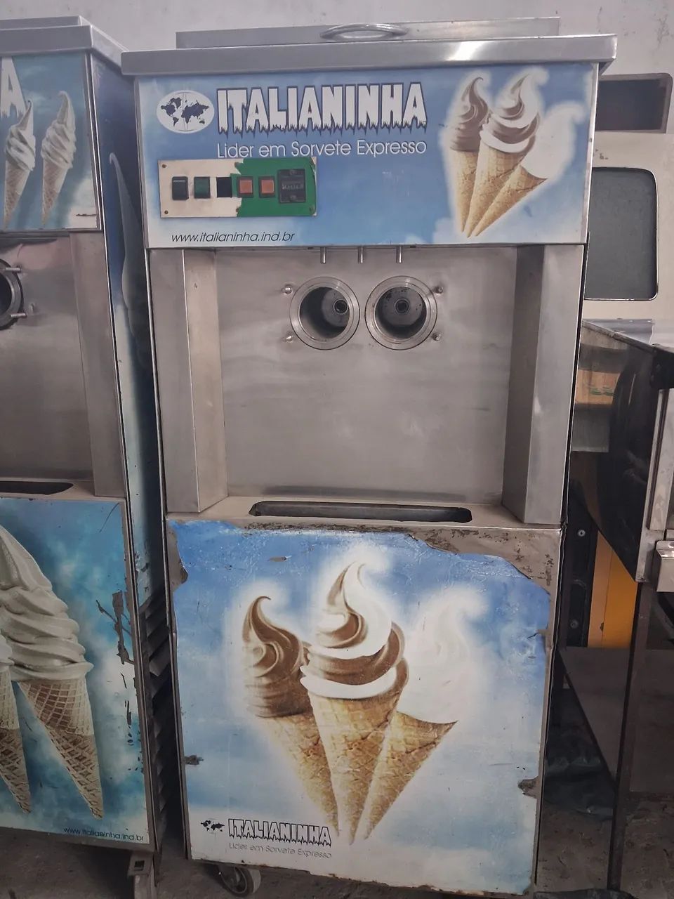 MAQUINAS DE SORVETE ITALIANINHA 