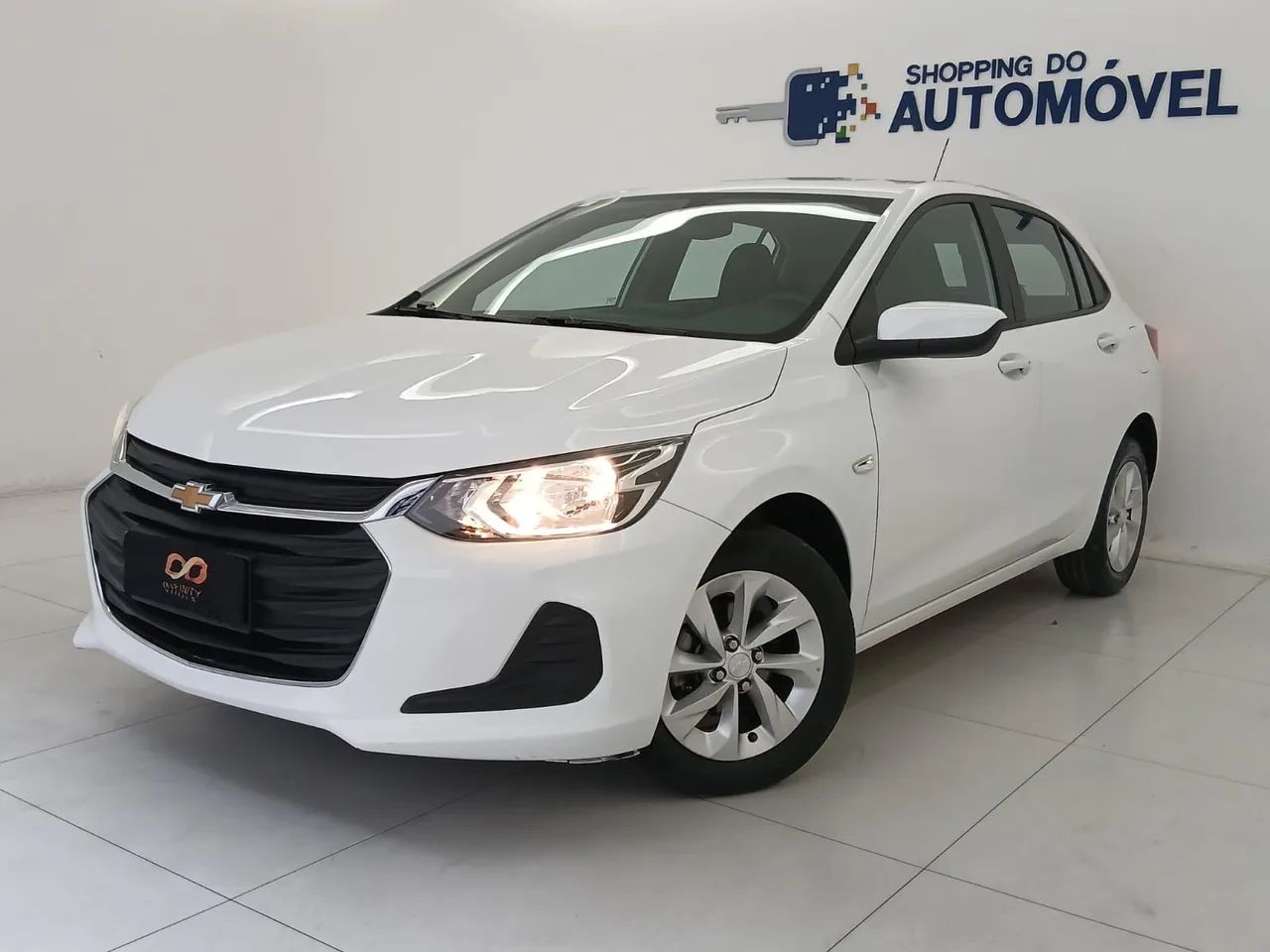 Chevrolet Onix HATCH LT 1.0 12V FLEX MEC. 4P 2023 - Foto 3