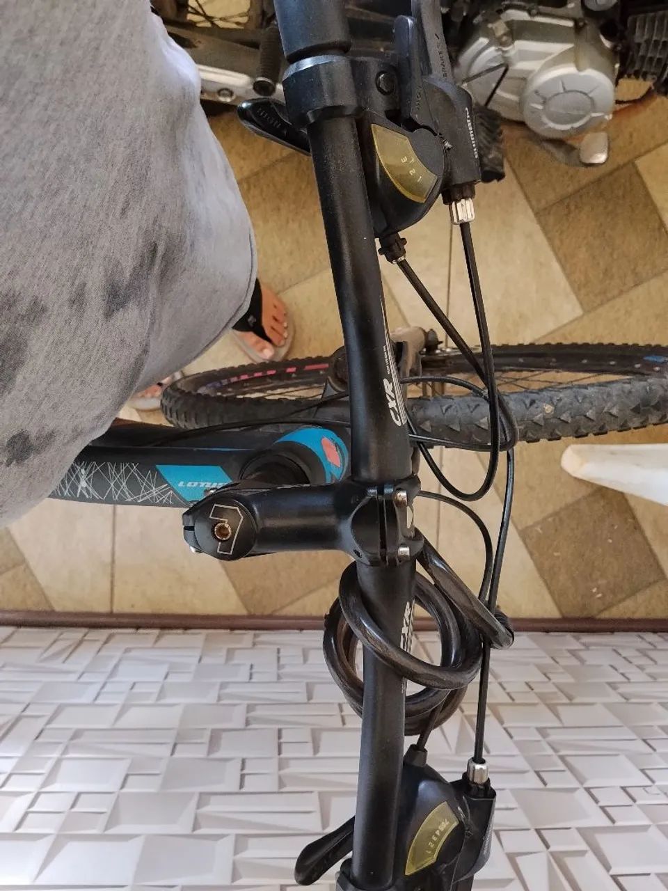 Bicicleta lótus com marcha top top - Foto 2
