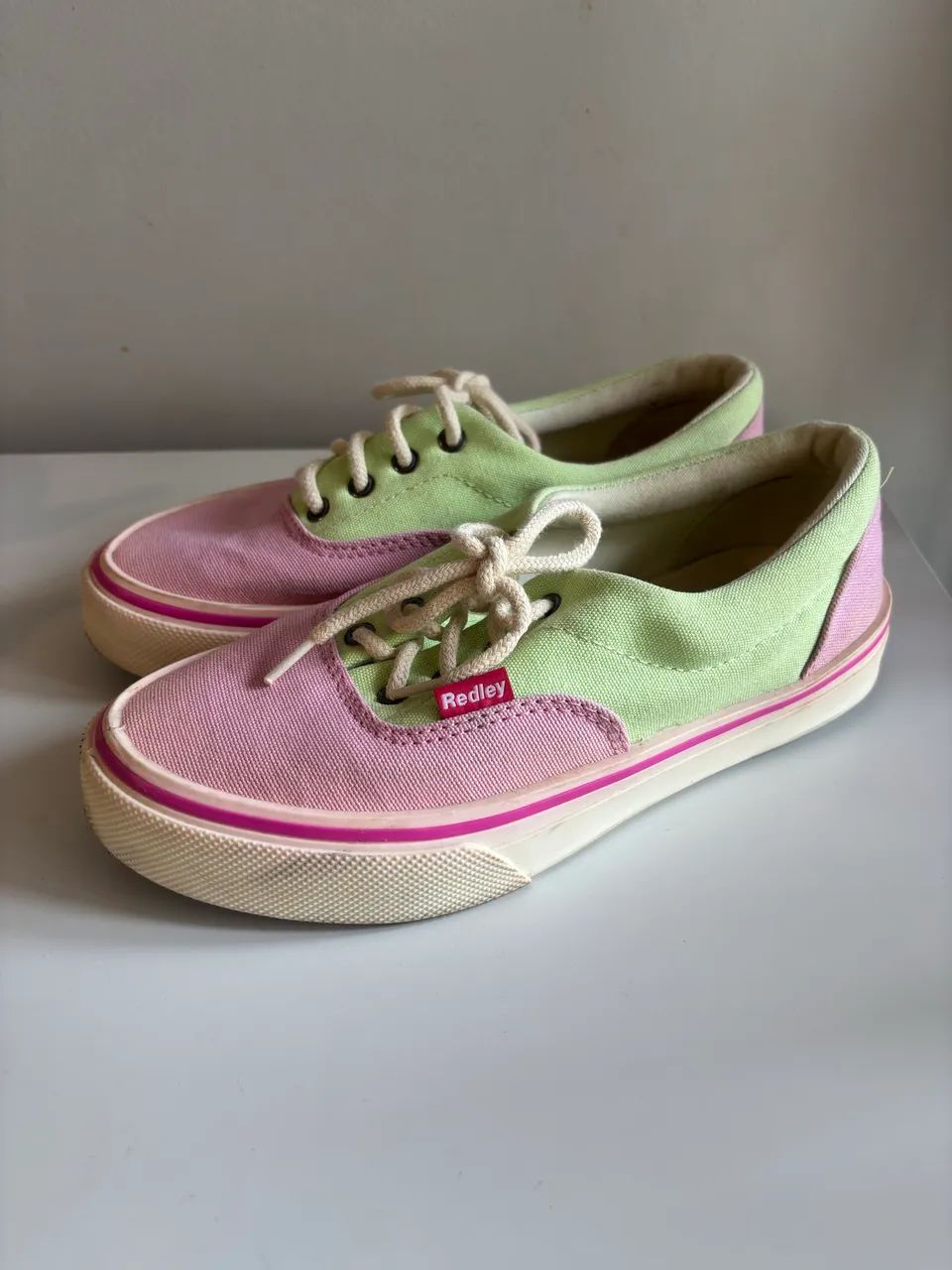 Tênis Redley rosa e verde limão - Foto 2