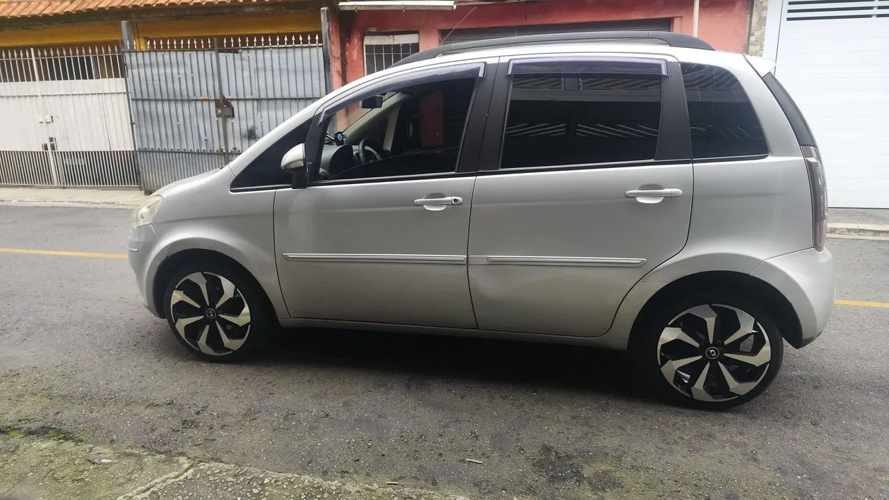 Fiat Idea Attractive 1.4 Fire Flex 8V 5P 2012 - Foto 2