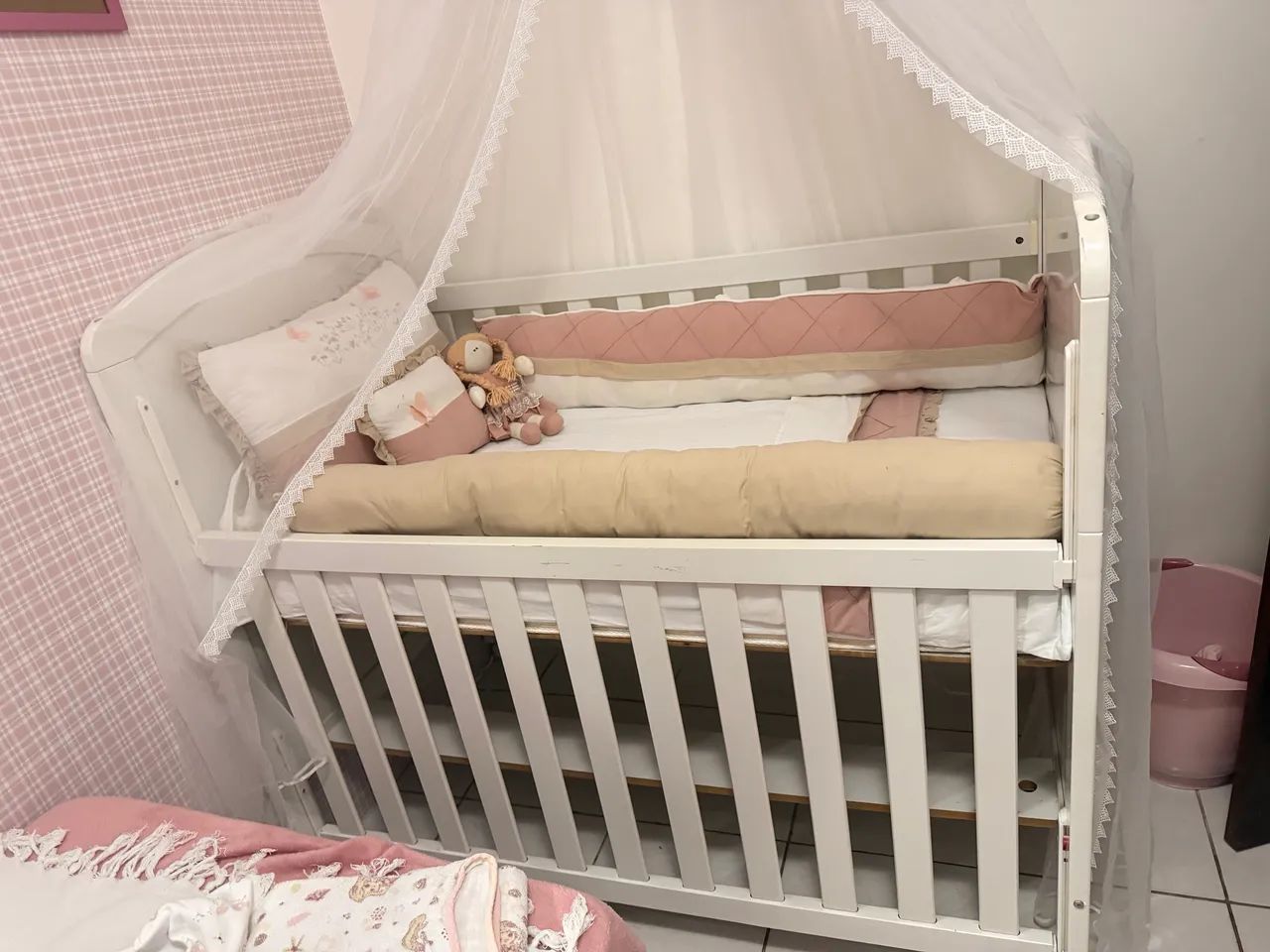 Wooden Crib.465549920179988482