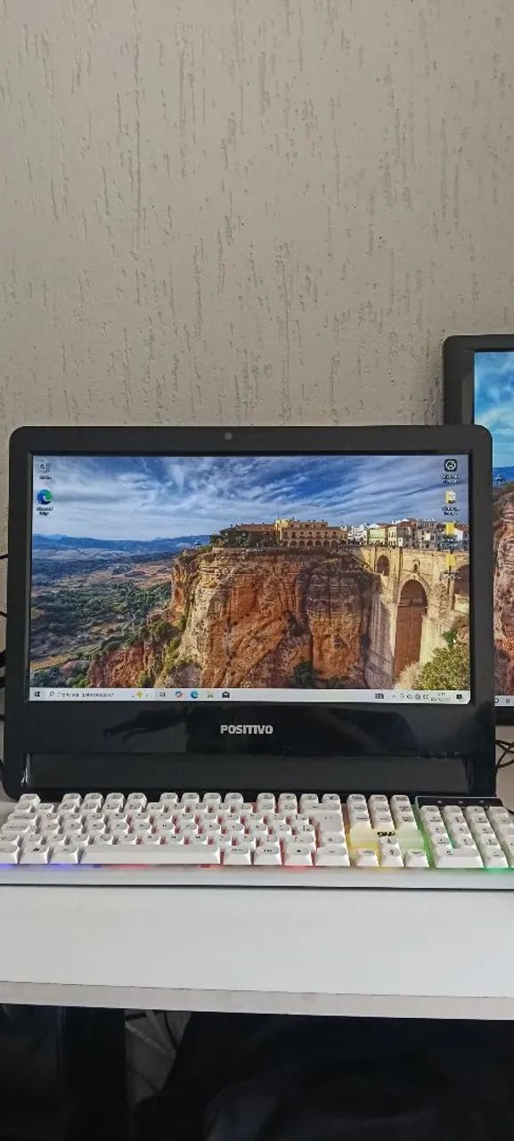 Computador positivo ALL in one - Foto 2