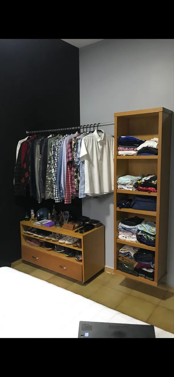 Guarda roupa - arara 