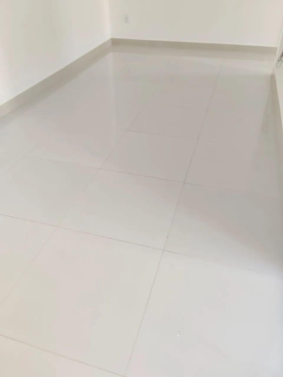 Apto 2 dormitórios,6º andar,zona Oeste Wanel ville, ao lado Santo Supermercado - Foto 3