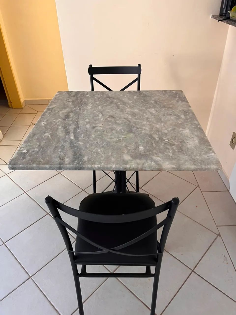 Mesa de mármore 