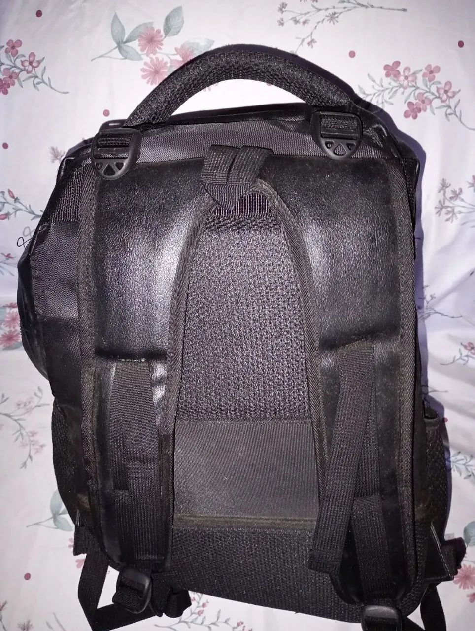 Vendo uma mochila de couro nova. Entrego  - Foto 2