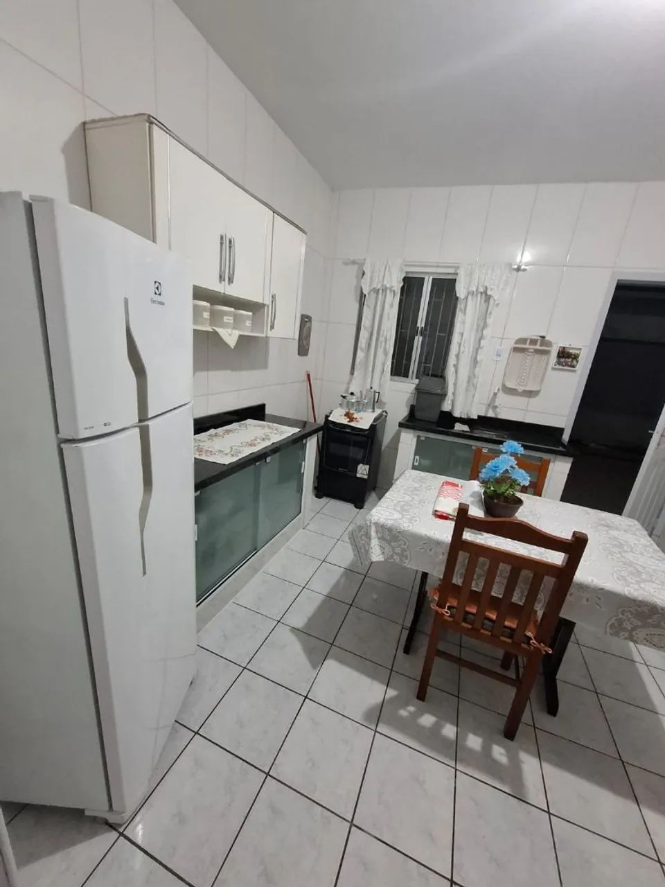 Kitnet próximo ao shopping, na geral do caminho novo