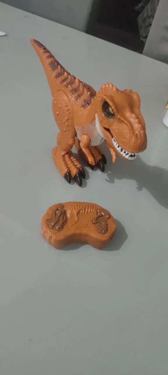 Dinossauro com controle remoto - Foto 3