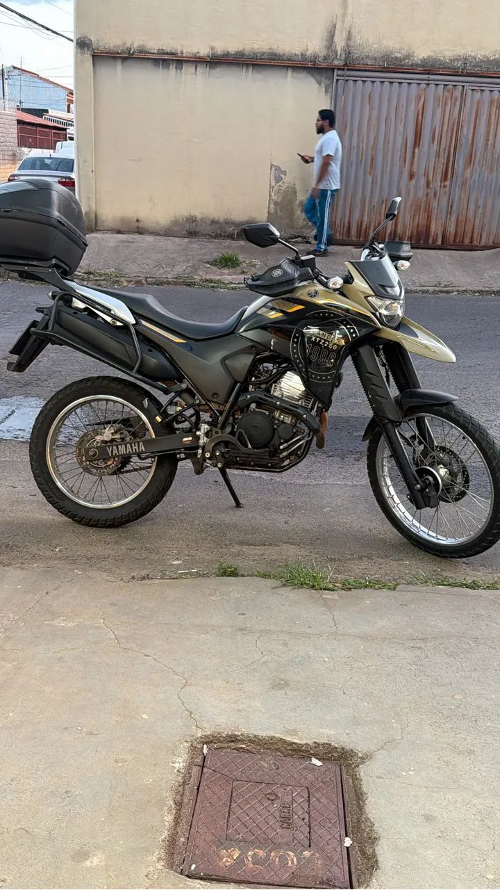 Moto 250  - Foto 3
