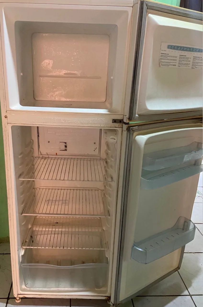 Vendo a geladeira - Foto 2
