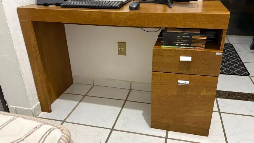 Mesa de Estudo - Foto 2