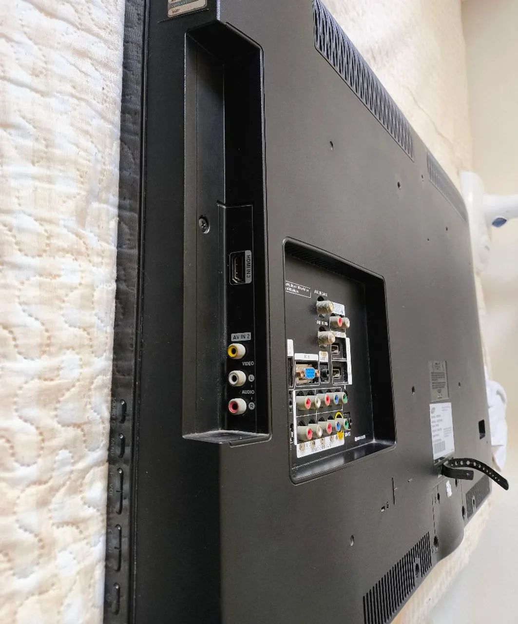 TV Samsung 32 LCD funcionando perfeitamente (Não é smart) - Foto 3