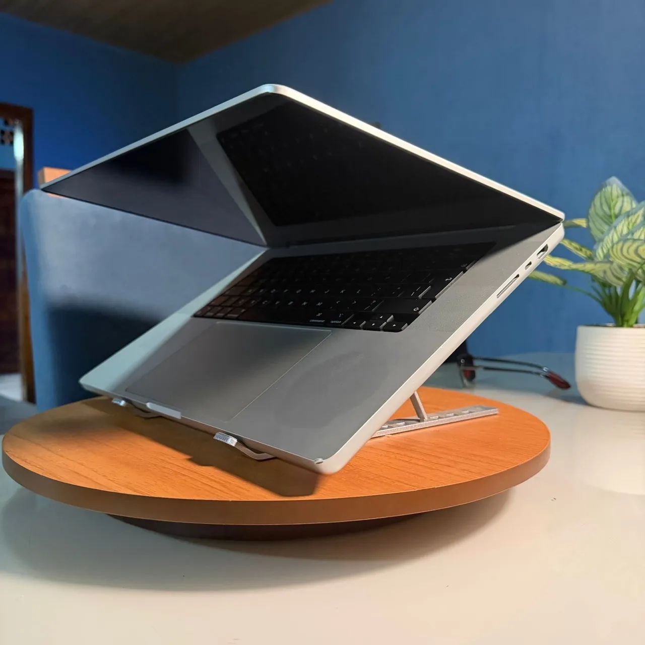 MacBook Pro M1 Pro 16 inch 16gb ram 512gb ssd - Notebooks - Jardim