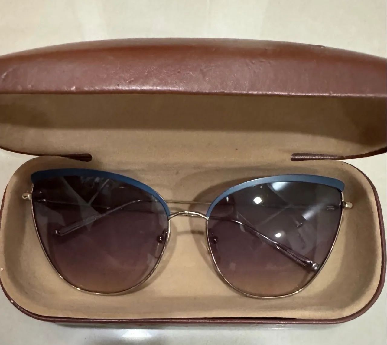 óculos de sol longchamp modelo gatinho elegante