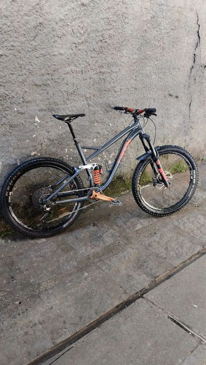 Radon slide alloy 