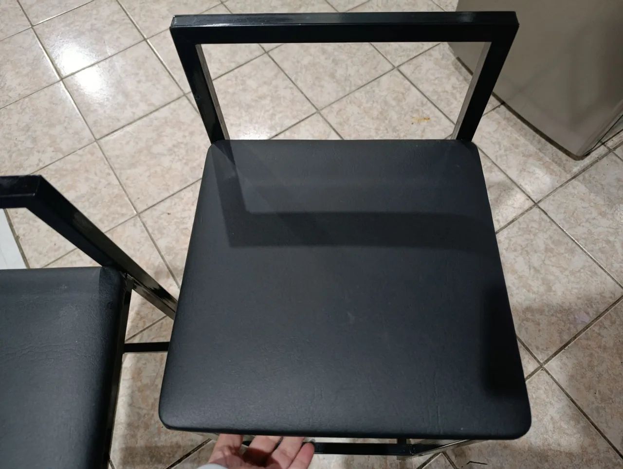 conjunto com duas banquetas /bancos - Foto 5