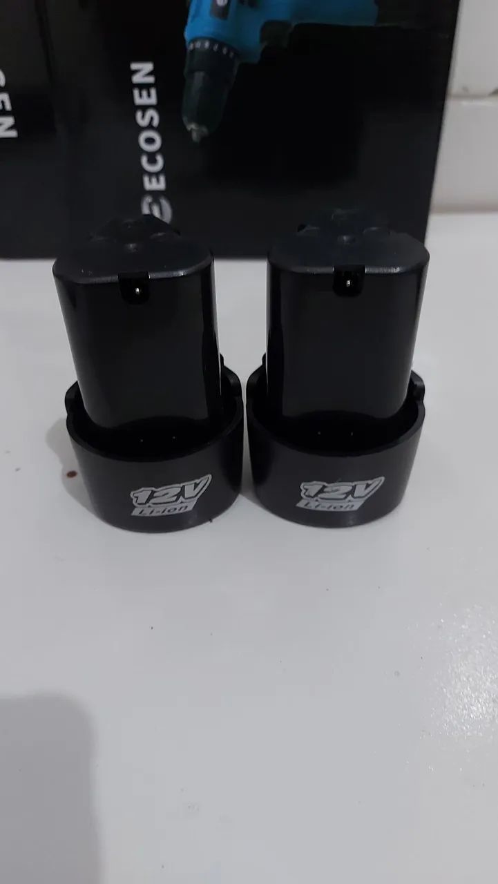 Parafusadeira e furadeira 2 baterias 12 VOLTS  - Foto 4