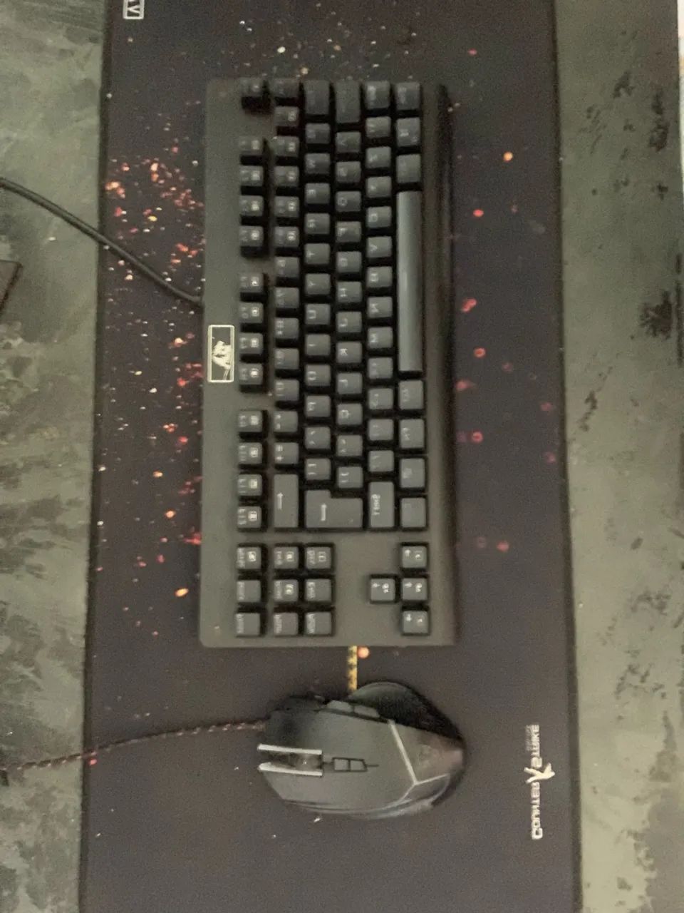 Vendo mouse e teclado mecânico da redragon, e mouse pad, fone gamer - Foto 2