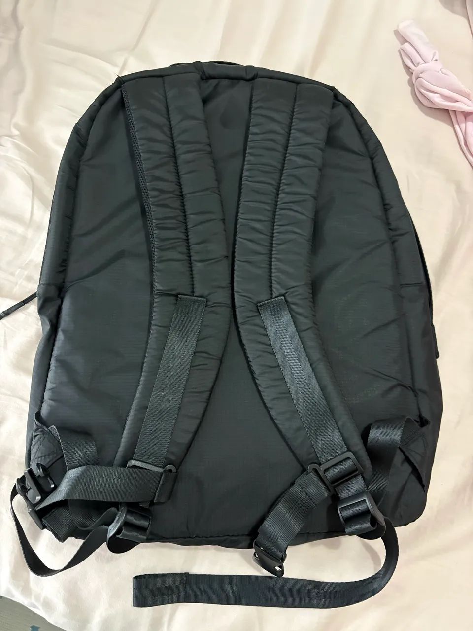 Mochila Osklen Superlight em estado de nova - Foto 2
