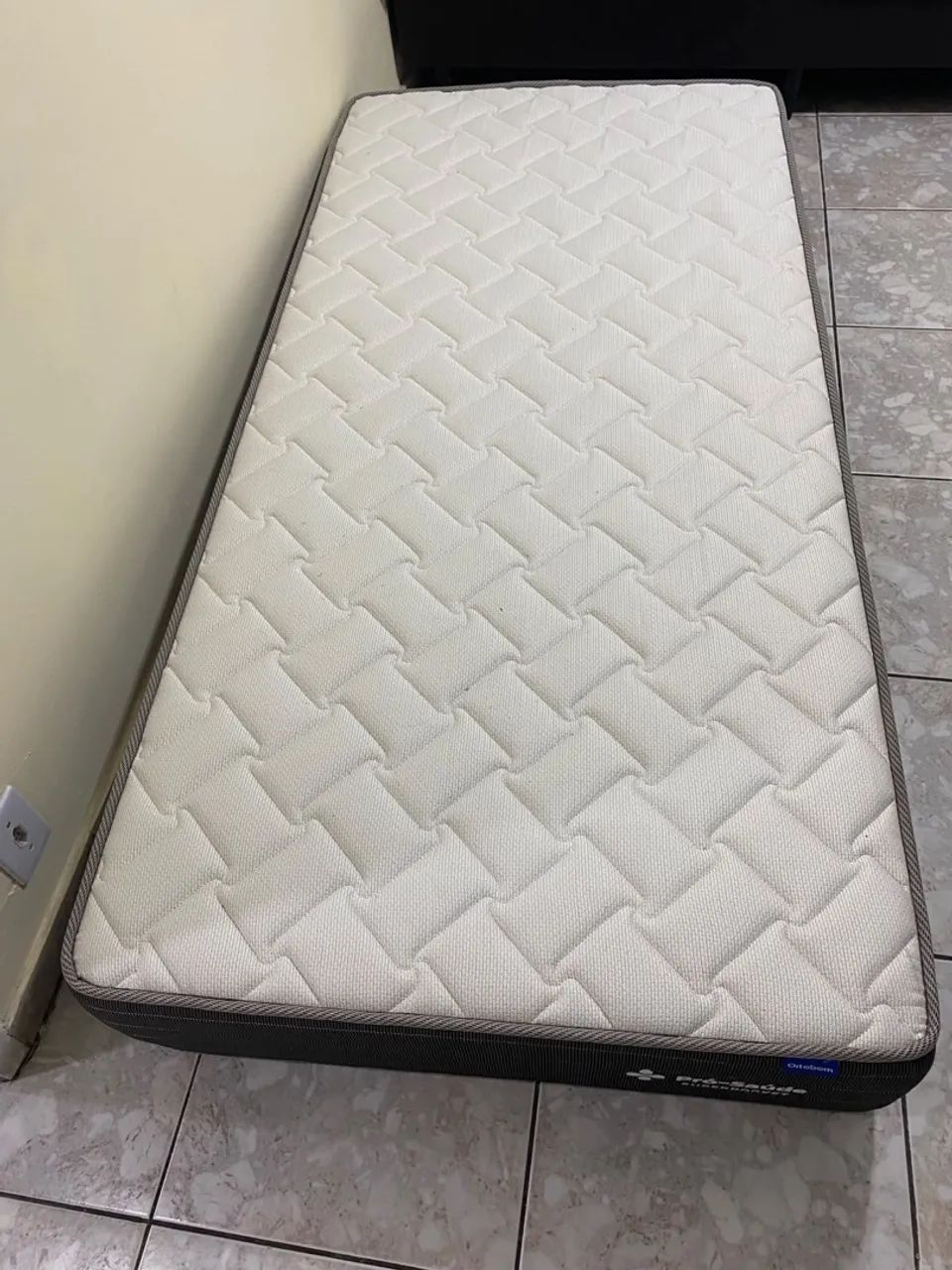 Colchão Ortobom de solteira  - Foto 4