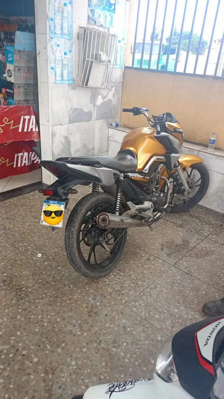 160  Titan dourada  - Foto 3