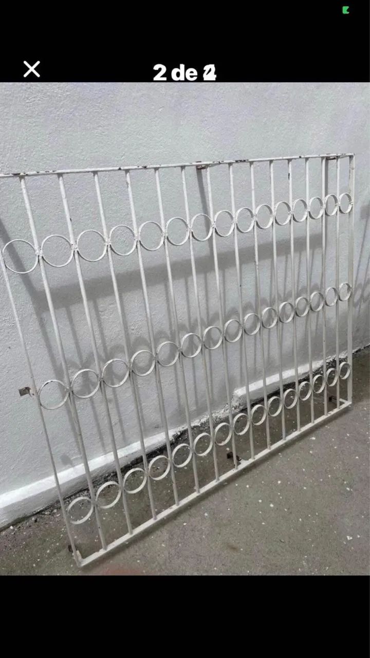 Portas de madeiras mais janelão  - Foto 4