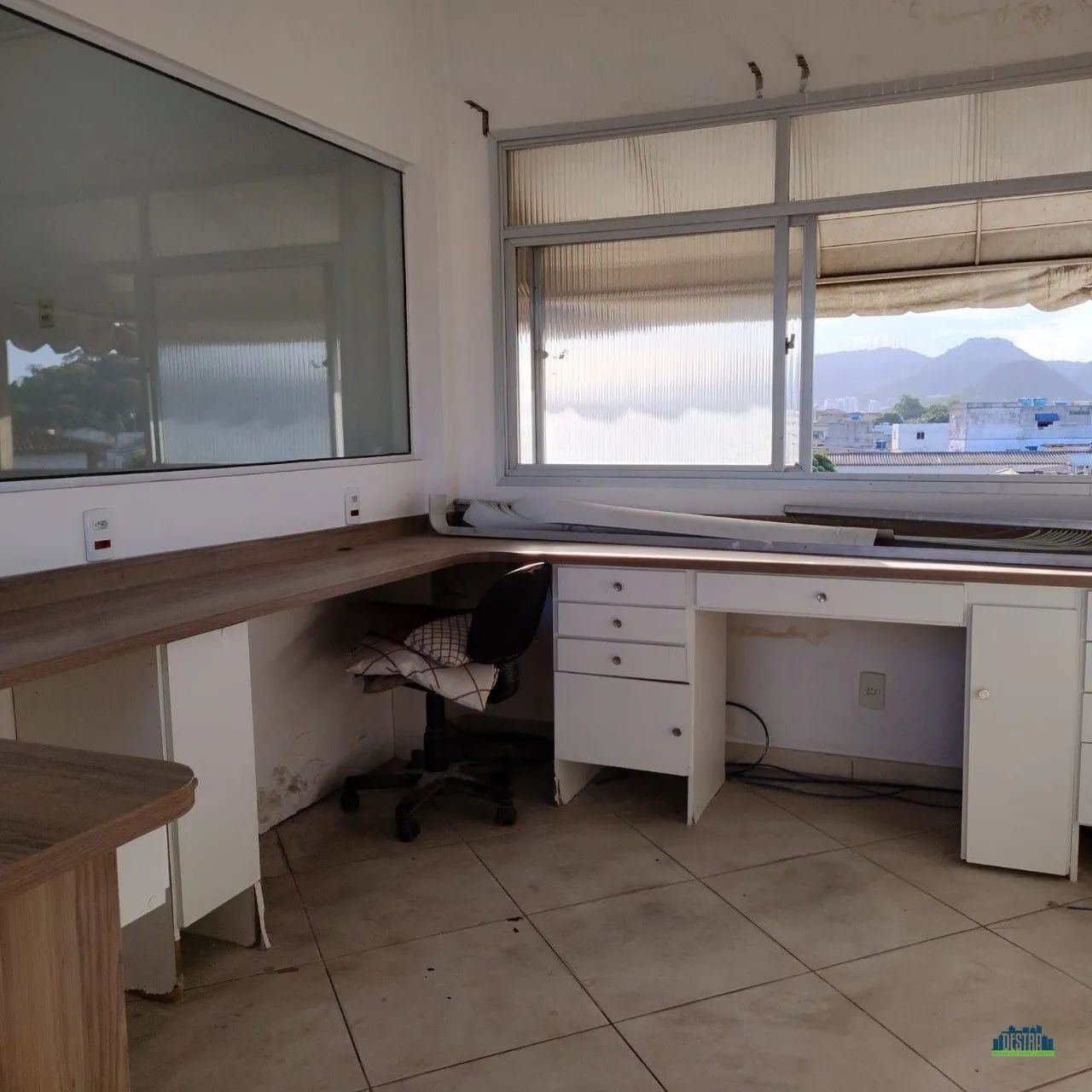 ALUGUE | Sala comercial reformada, Aribiri