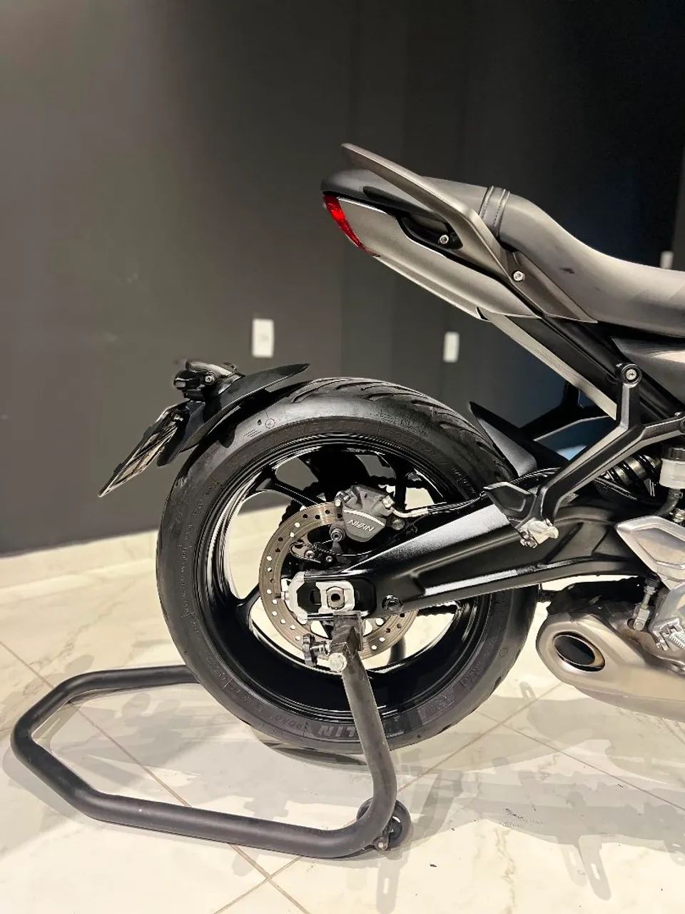 Trident 660 - Foto 5