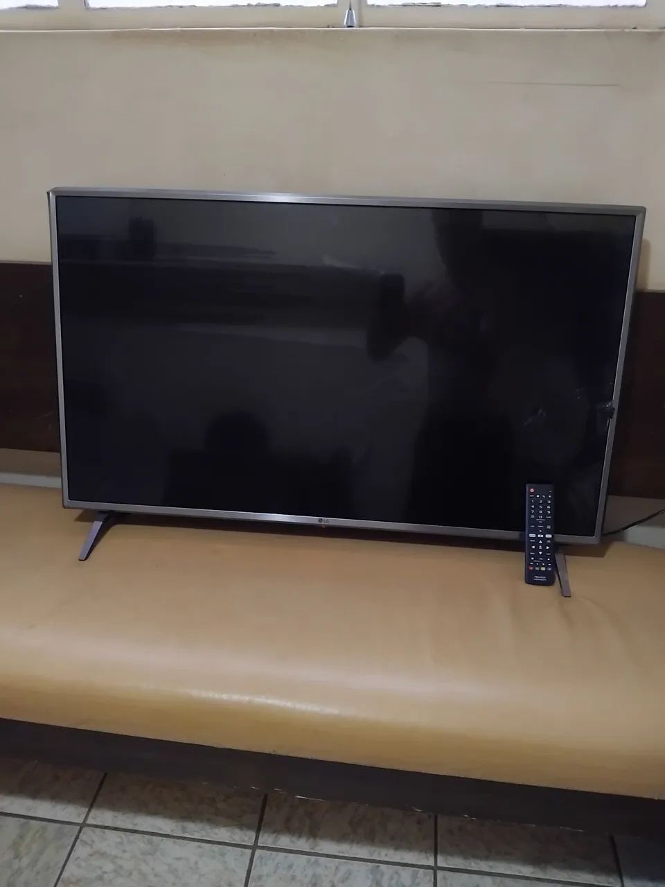 Vendo Smart TV LG 43" Tela quebrada 