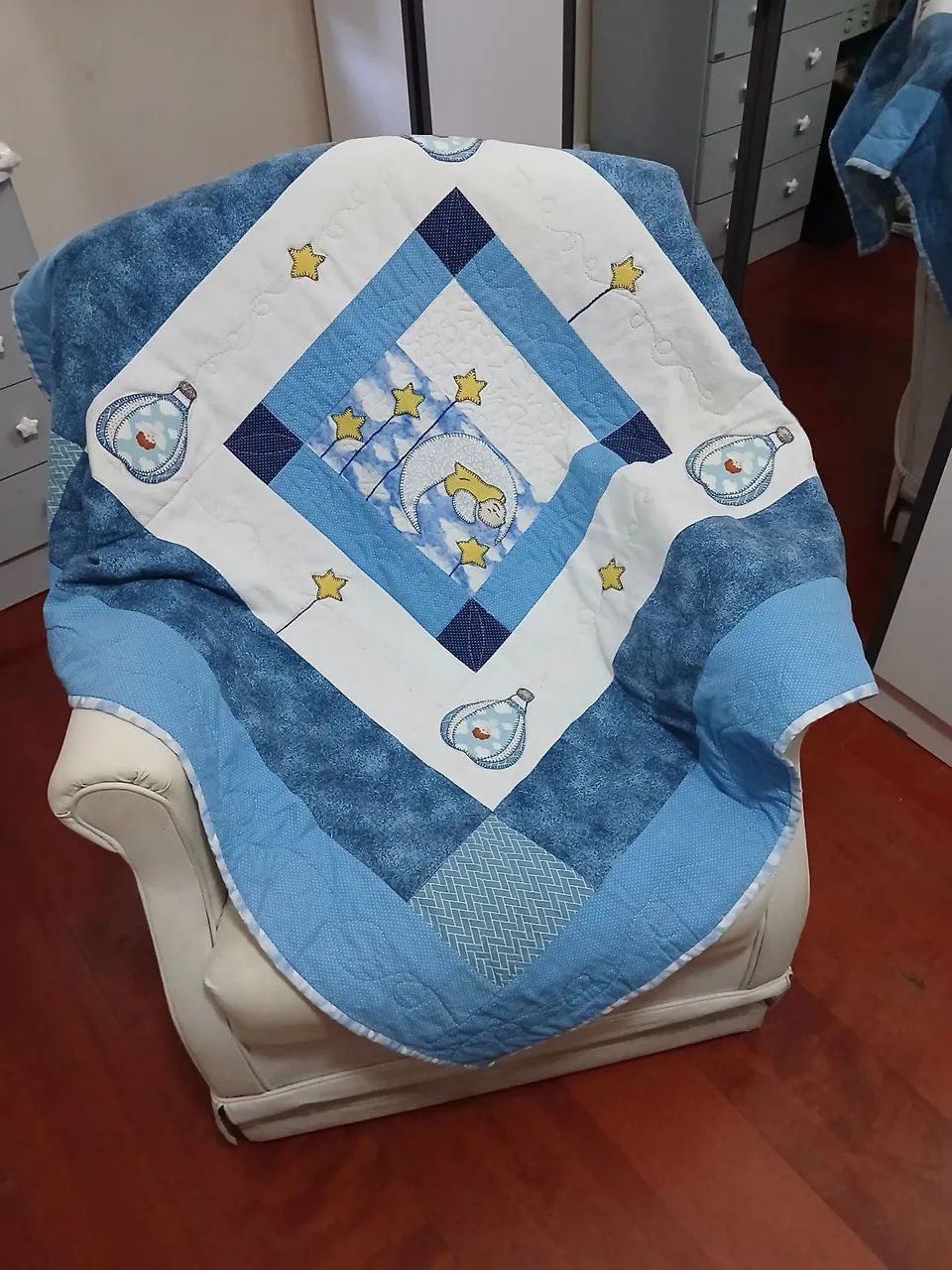 CADEIRA DE AMAMENTAÇÃO E BALANÇO  - Foto 3